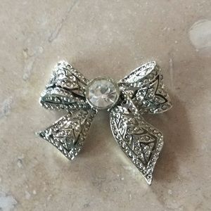 Vintage crystal brooch